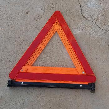 مثلث خطر ایمنی شبرنگ خودرو